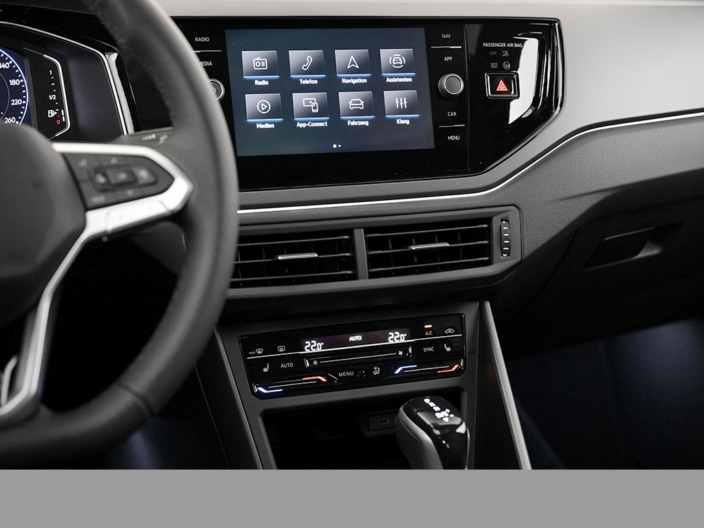 Volkswagen Polo 1.0 R-LINE DSG PANO SPORTPAKET CAM LM17