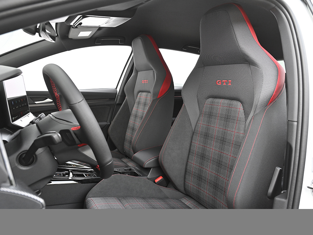 Volkswagen Golf GTI BLACKSTYLE HARMANKARDON MATRIXLED