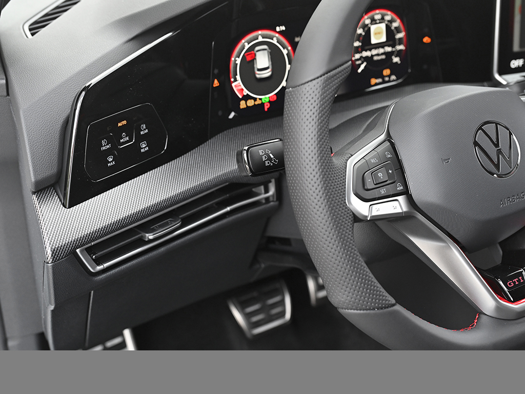 Volkswagen Golf GTI BLACKSTYLE HARMANKARDON MATRIXLED