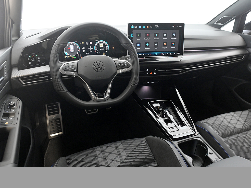 Volkswagen Golf 1.5 R-LINE DSG BLACKSTYLE HARMANKARDON LM18