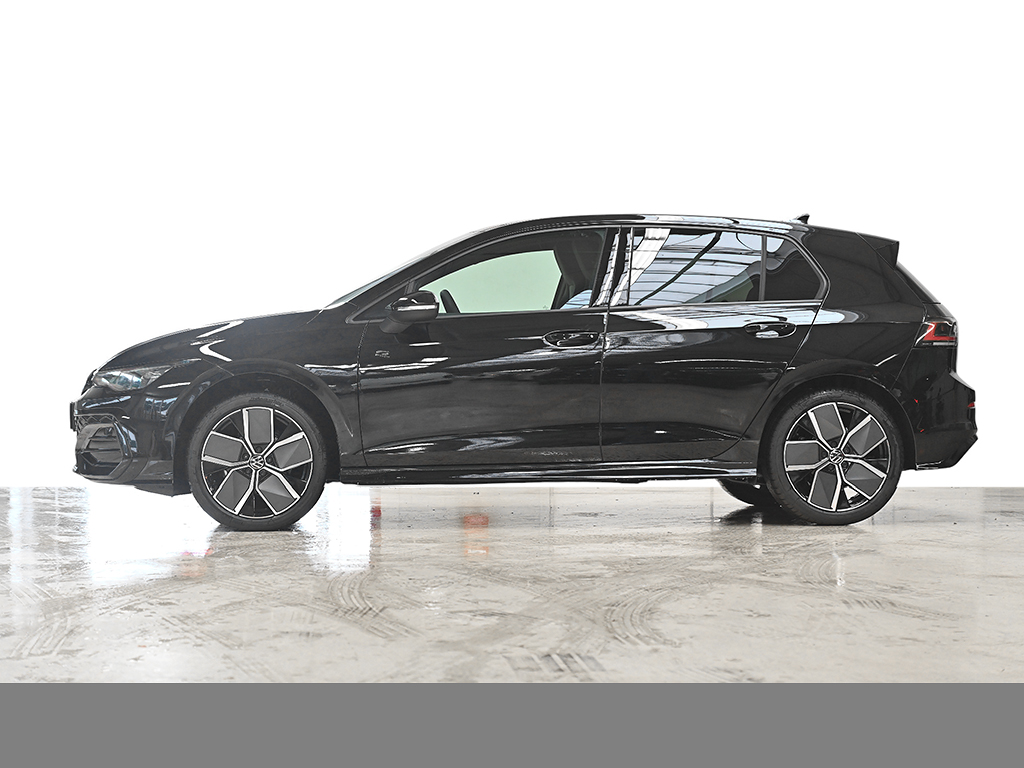 Volkswagen Golf 1.5 R-LINE DSG BLACKSTYLE HARMANKARDON LM18