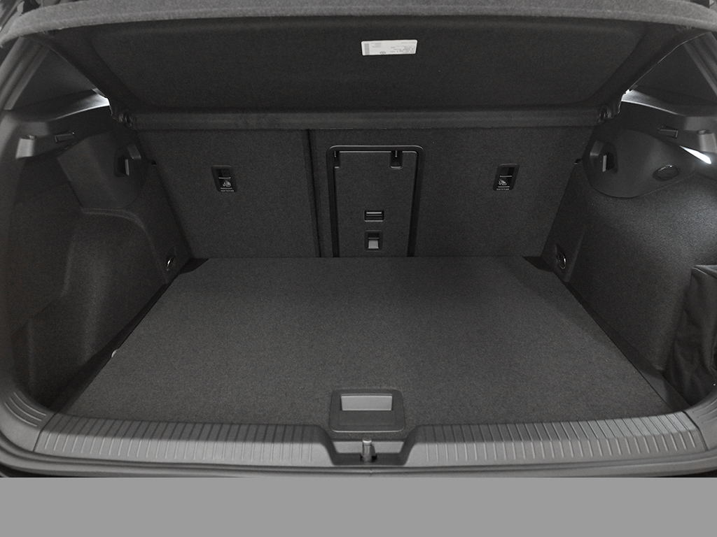 Volkswagen Golf 1.5 R-LINE DSG BLACKSTYLE HARMANKARDON LM18