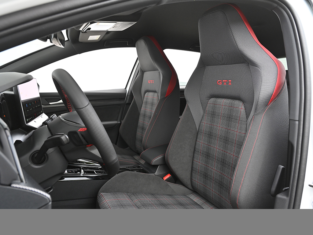 Volkswagen Golf GTI BLACKSTYLE HARMANKARDON MATRIXLED
