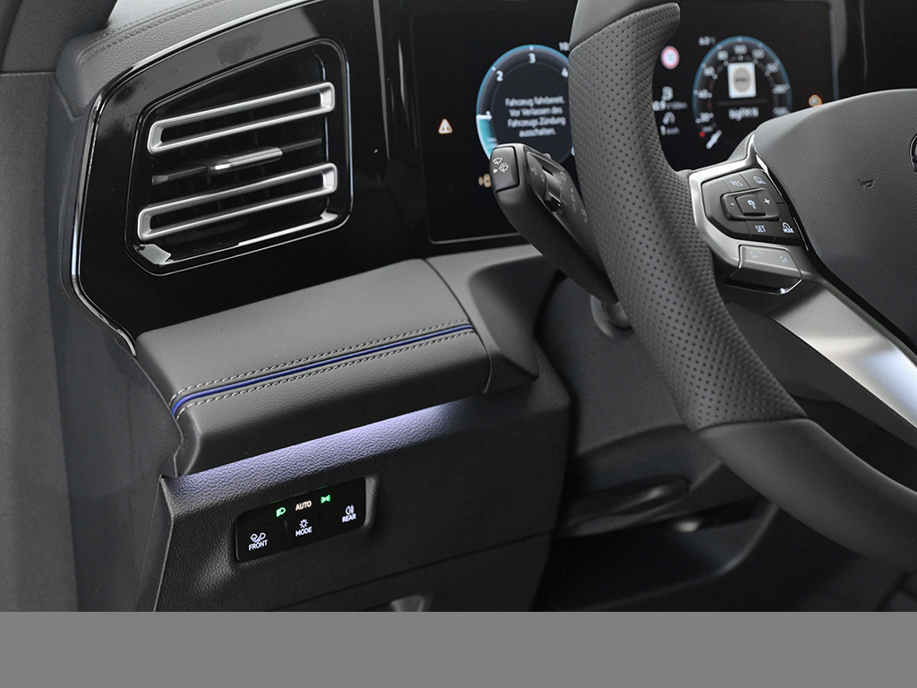 Volkswagen Tiguan 2.0 R-LINE DSG 4X4 LEDER STANDHZG PANO