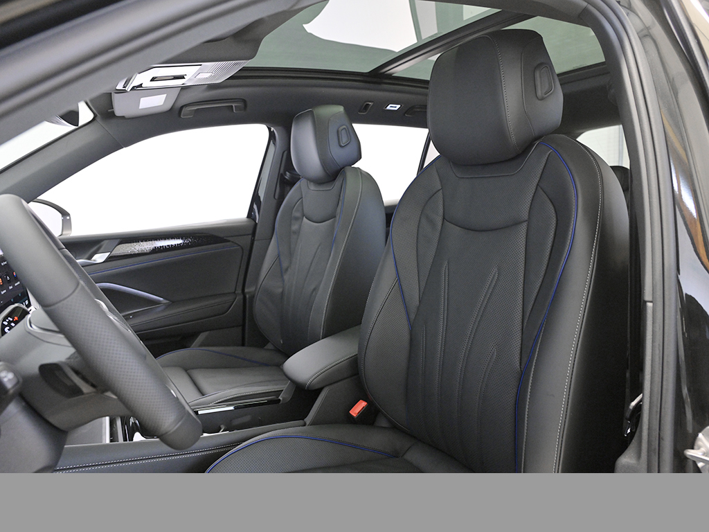 Volkswagen Tiguan 2.0 R-LINE DSG 4X4 LEDER STANDHZG PANO