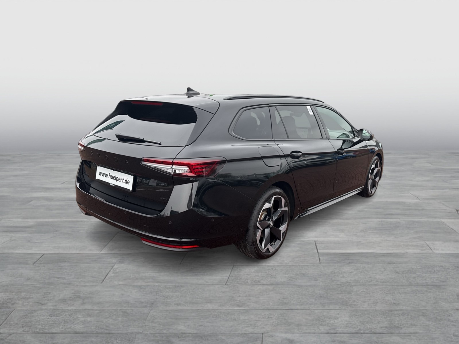 Skoda Superb Combi 2.0 SPORTLINE 4X4 PANO CANTON LM19