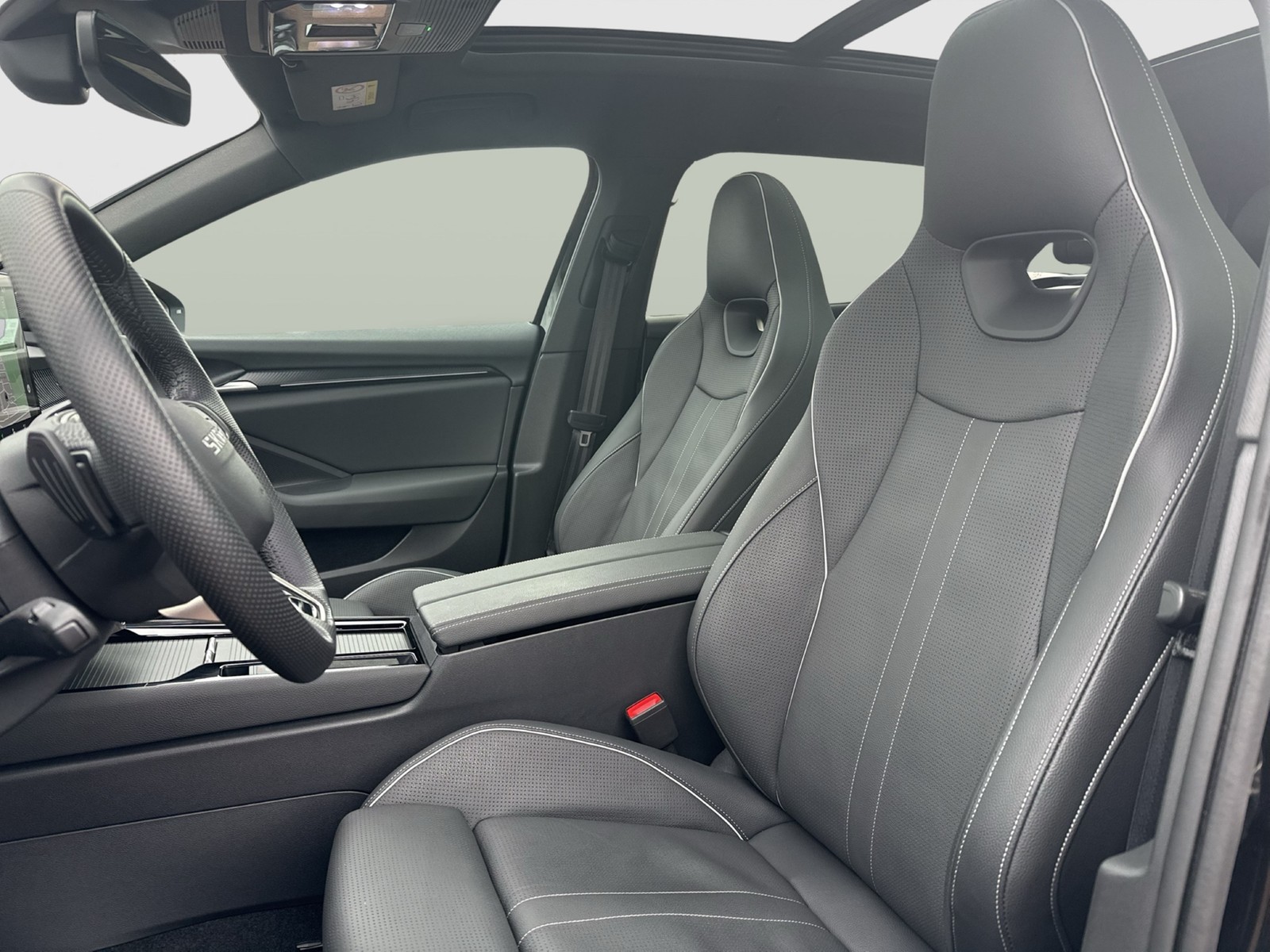 Skoda Superb Combi 2.0 SPORTLINE 4X4 PANO CANTON LM19