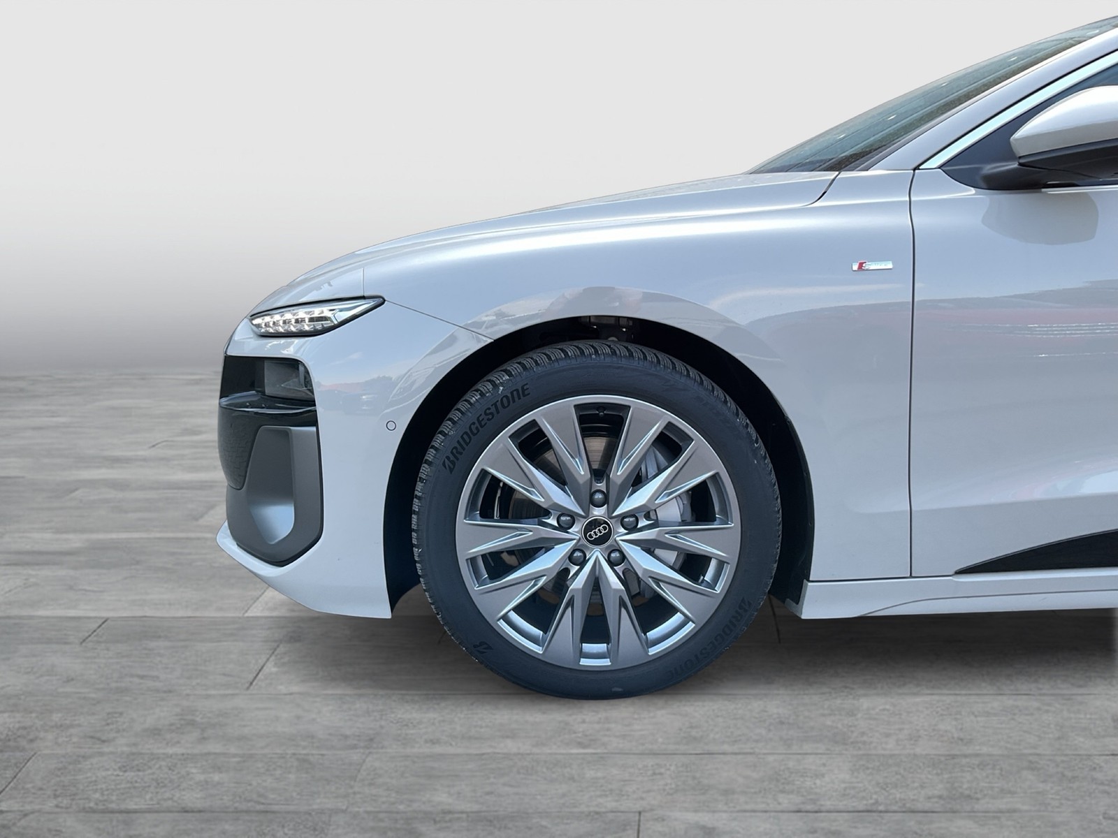 Audi A6 e-tron Avant performance S LINE PANO AHK LM20