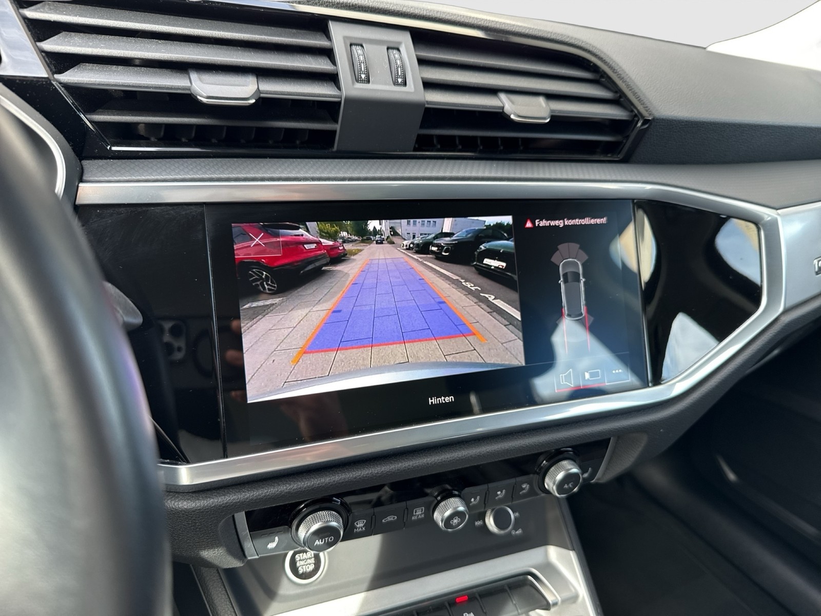 Audi Q3 35 advanced CAM ACC LM18 EKLAPPE NAVI+ SITZHZ