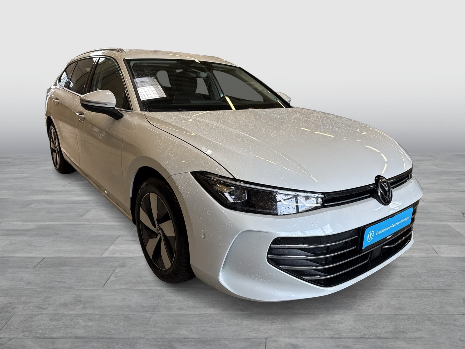 Volkswagen Passat Variant 1.5 eTSI BUSINESS AHK 360°CAM ACC