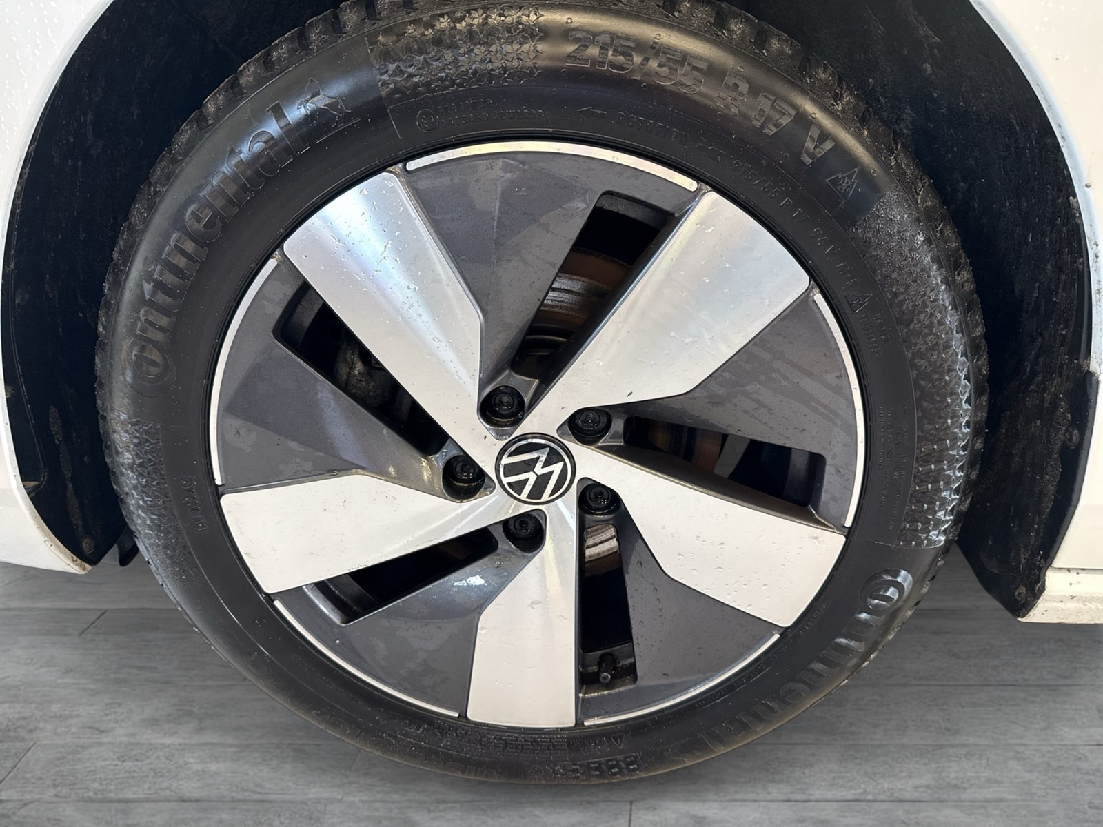 Volkswagen Passat Variant 1.5 eTSI BUSINESS AHK 360°CAM ACC