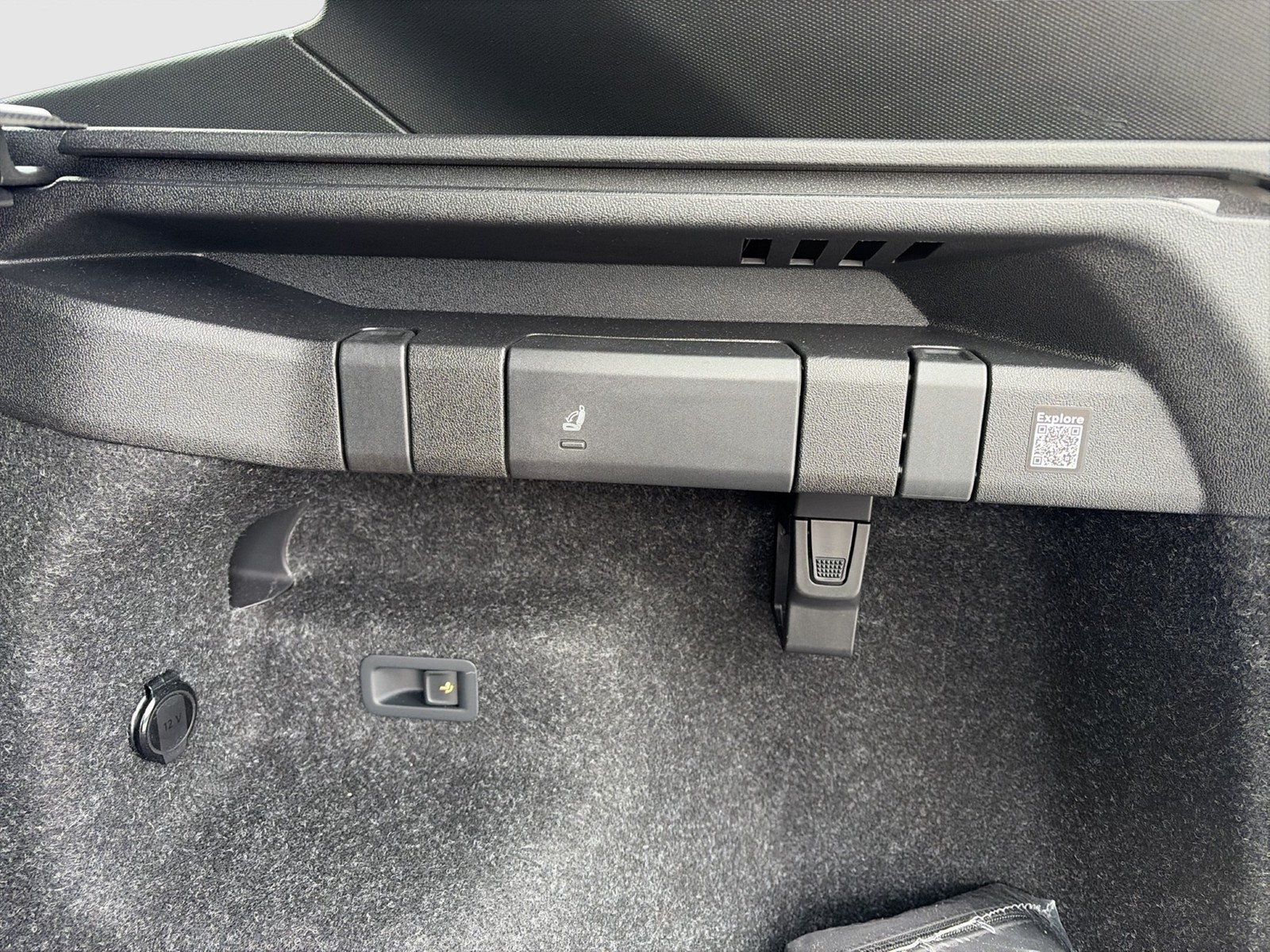 Skoda Enyaq 85 SPORTLINE WÄRMEPUMPE PANO CANTON AHK