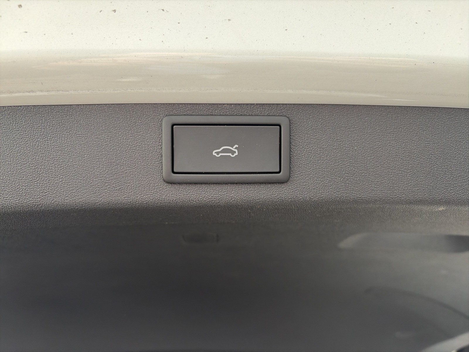 Skoda Enyaq 85 SPORTLINE WÄRMEPUMPE PANO CANTON AHK