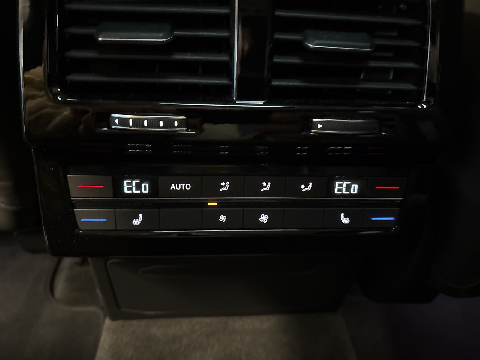 Volkswagen Touareg HYBRID ELEGANCE PANO DYNAUDIO AHK 360CAM