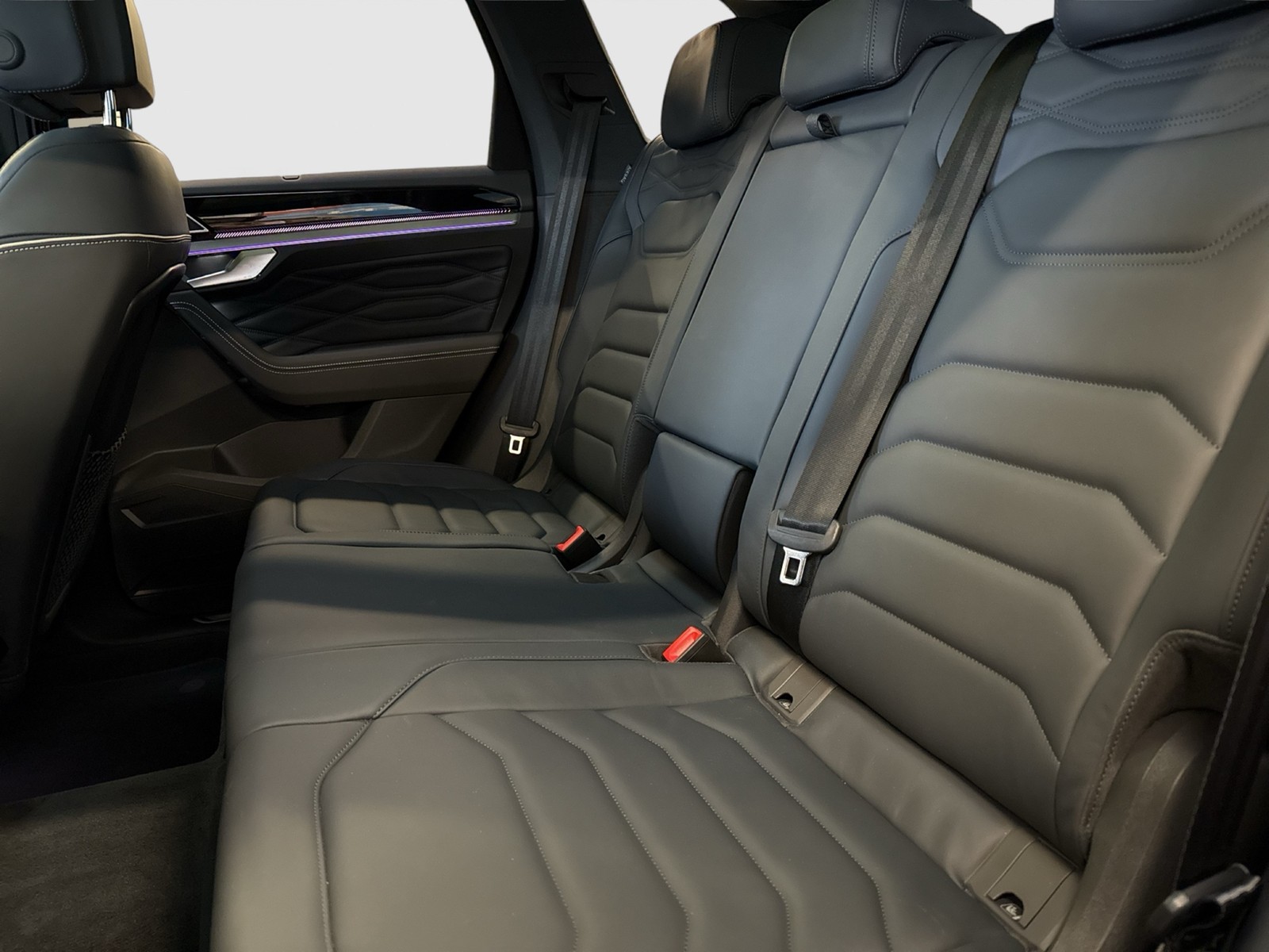 Volkswagen Touareg HYBRID ELEGANCE PANO DYNAUDIO AHK 360CAM