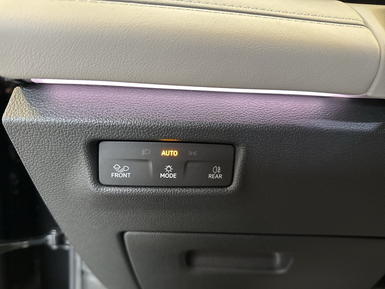 Volkswagen Tiguan 1.5 HYBRID ELEGANCE AHK 360CAM HEADUP ACC