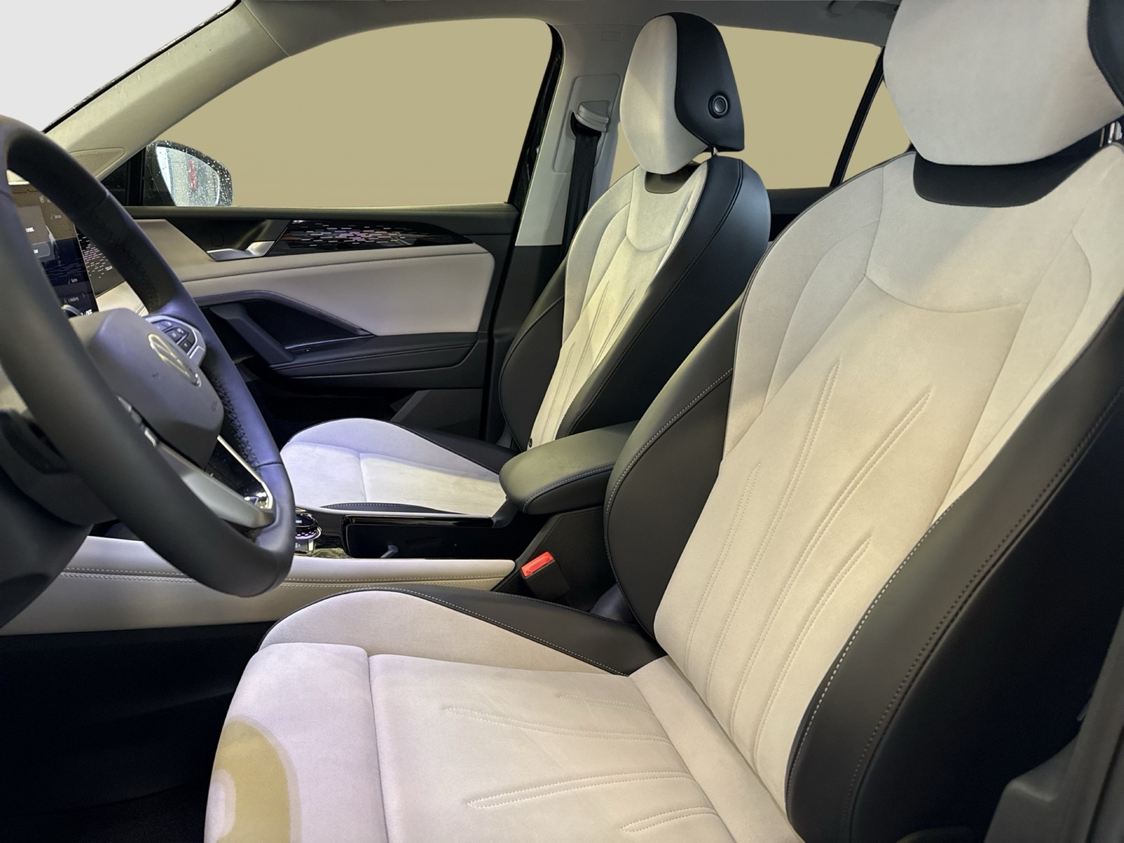 Volkswagen Tiguan 1.5 HYBRID ELEGANCE AHK 360CAM HEADUP ACC