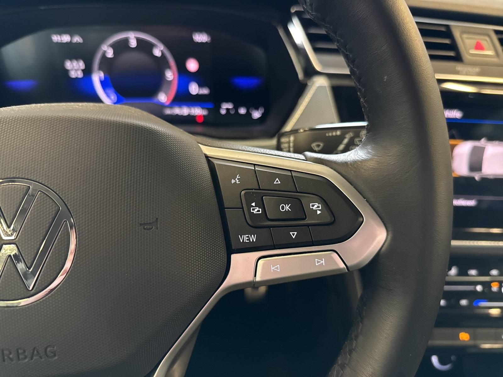 Volkswagen Touran 2.0 GOAL 7SITZE ACC NAVI CARPLAY SITZHEIZ