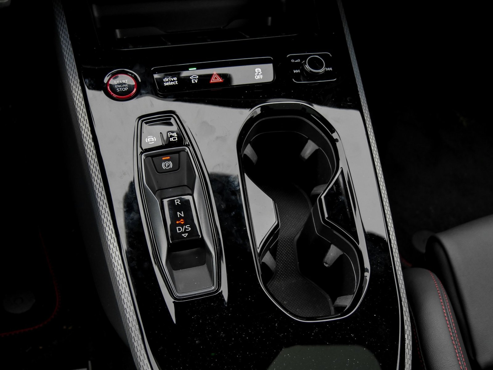 Audi A5 Limousine e-hybrid quattro S Line B&O+Pano+AHK+Akustikverglasung+AmbienteLichtpaketPro+Memoryfunktion