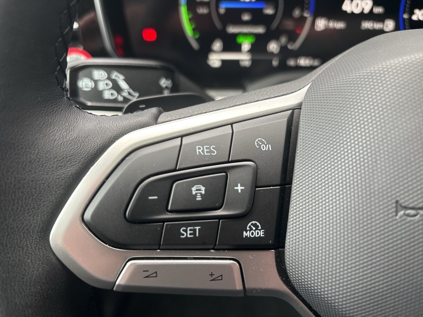 Volkswagen Touareg HYBRID ELEGANCE PANO DYNAUDIO AHK 360CAM