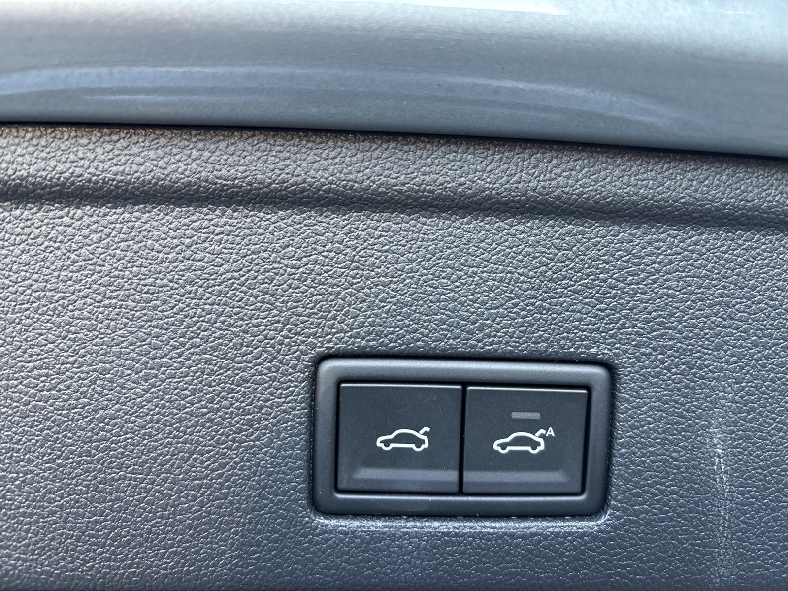 Volkswagen Touareg HYBRID R PANO DYNAUDIO 360°CAM ACC LM21