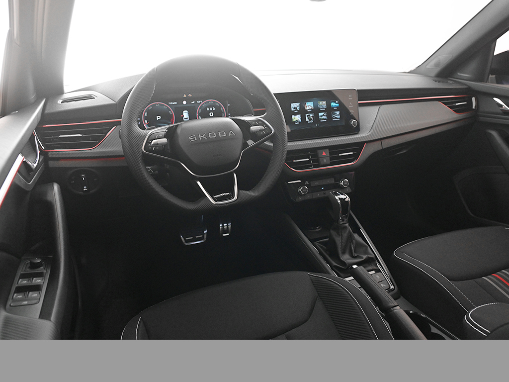 Skoda Kamiq 1.5 MONTE CARLO DSG AHK PANO KEYLESS LM17