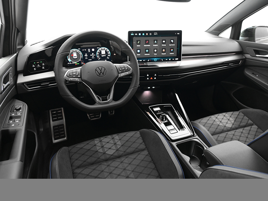 Volkswagen Golf 1.5 eTSI R-LINE AHK MATRIXLED BLACKSTYLE CAM LM18