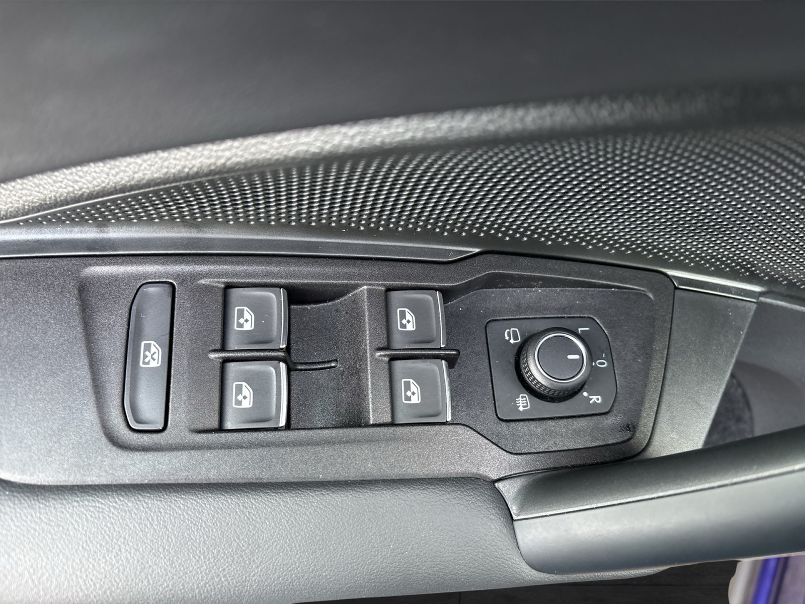 Volkswagen Tayron 2.0 ELEGANCE 4X4 AHK 360°CAM ACC HEAD-UP