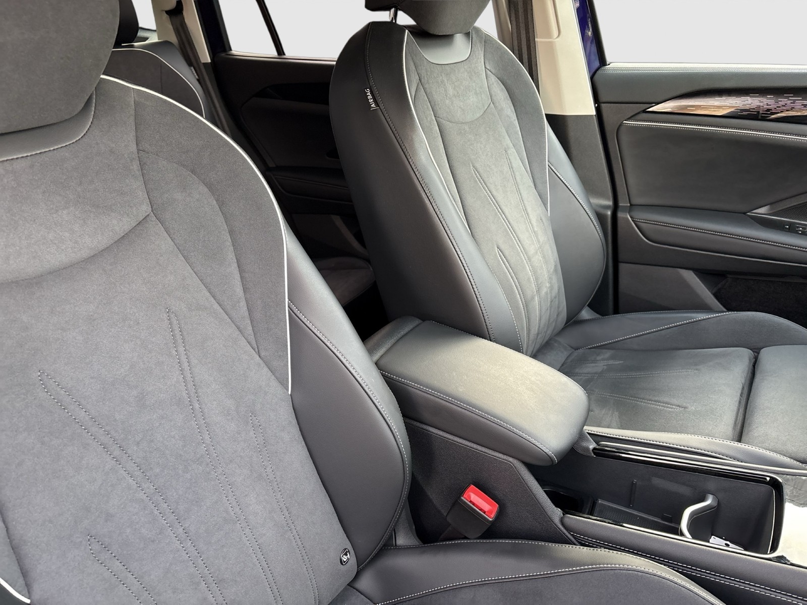 Volkswagen Tayron 2.0 ELEGANCE 4X4 AHK 360°CAM ACC HEAD-UP