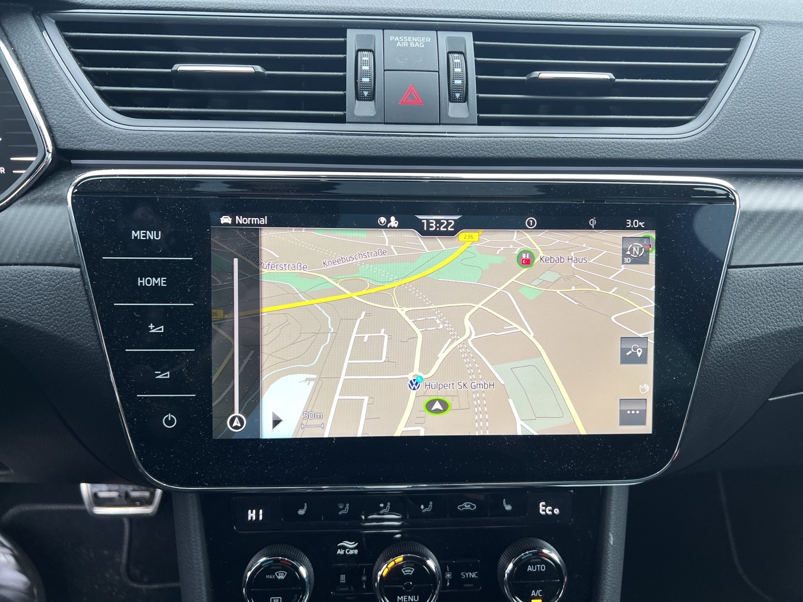 Skoda Superb Combi 1.4 iV SPORTLINE PANO STANDHZ. CAM