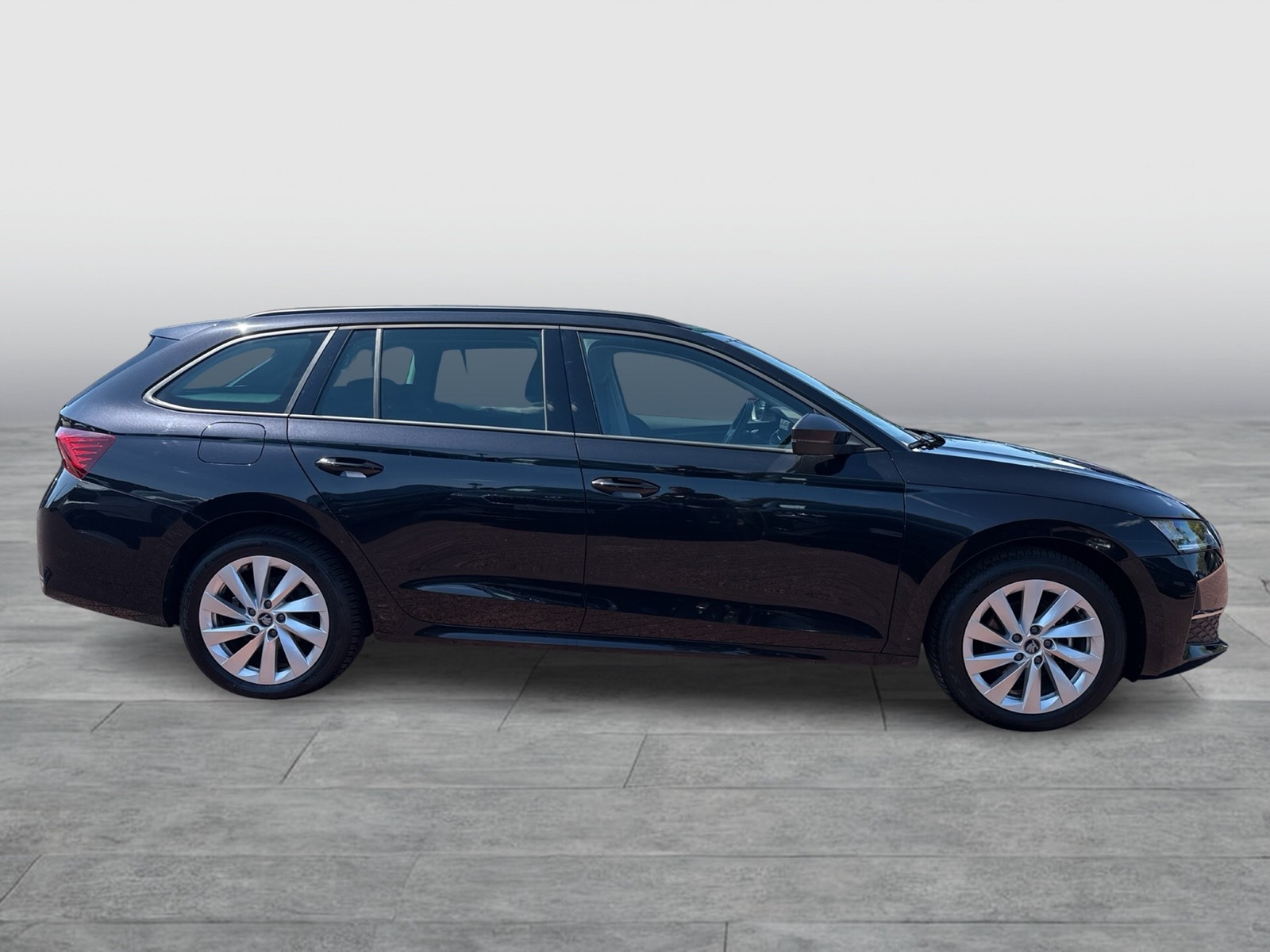 Skoda Octavia Combi 2.0 SELECTION AHK CAM ACC NAVI