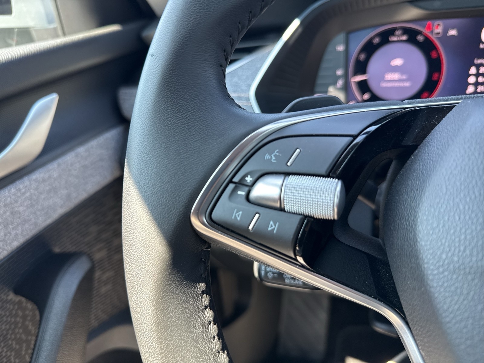 Skoda Octavia Combi 2.0 SELECTION AHK CAM ACC NAVI