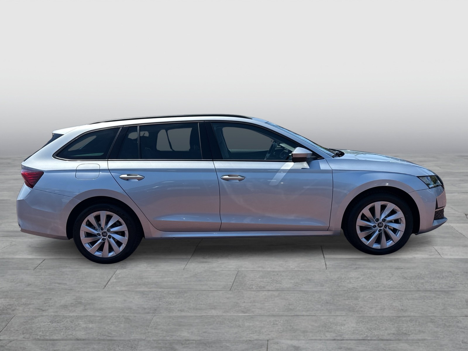 Skoda Octavia Combi 2.0 SELECTION AHK CAM ACC NAVI