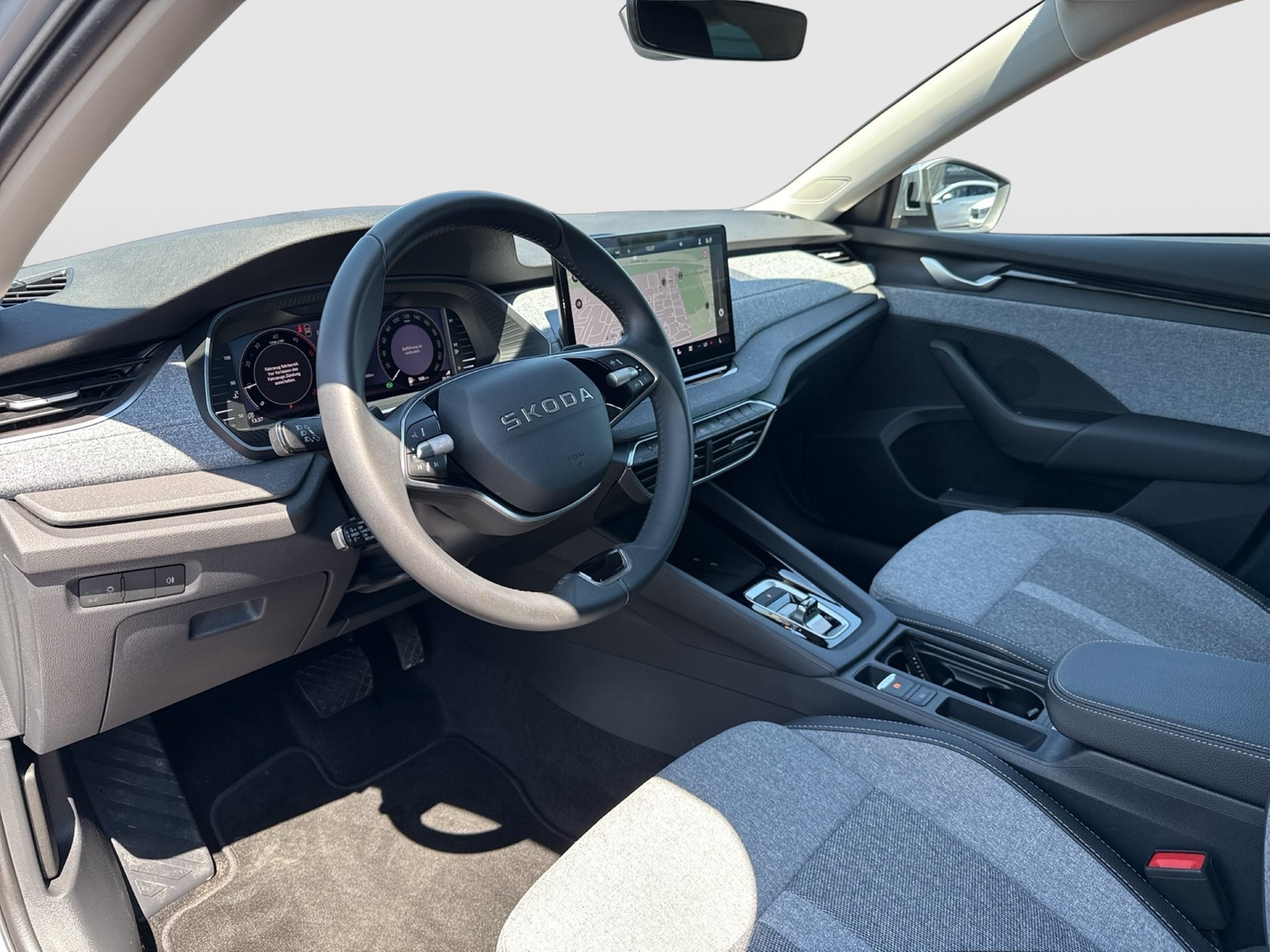 Skoda Octavia Combi 2.0 SELECTION AHK CAM ACC NAVI