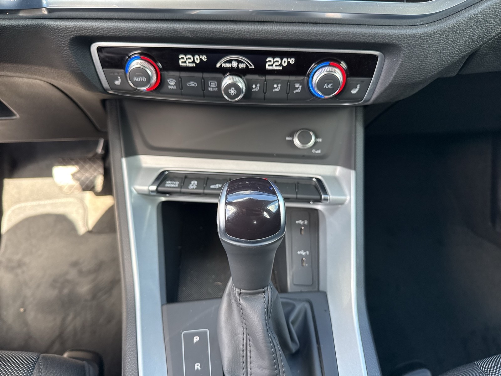 Audi Q3 45 HYBRID ALU18 eKLAPPE NAVI+ VIR.COCKPIT