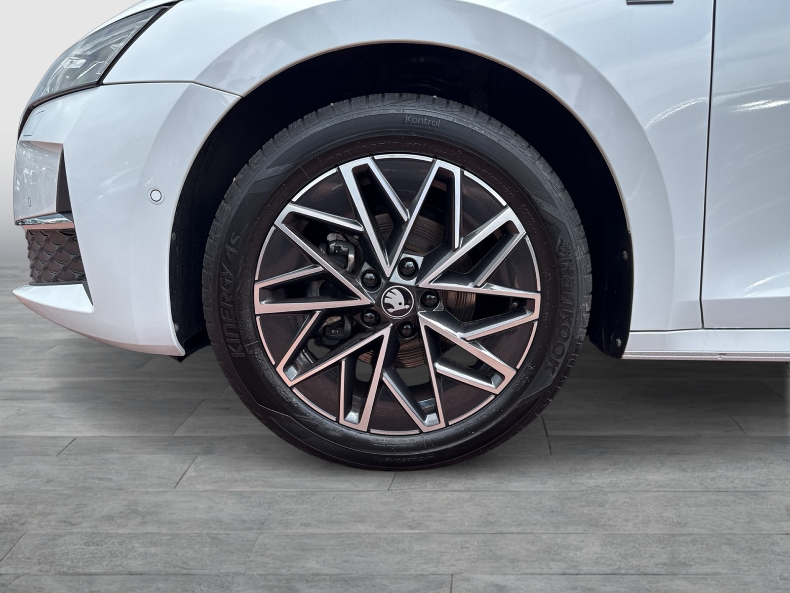 Skoda Octavia Combi 2.0 TOUR PANO 360°CAM ACC HEAD-UP