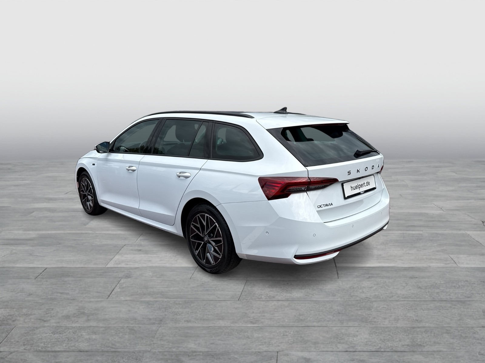 Skoda Octavia Combi 2.0 TOUR PANO 360°CAM ACC HEAD-UP