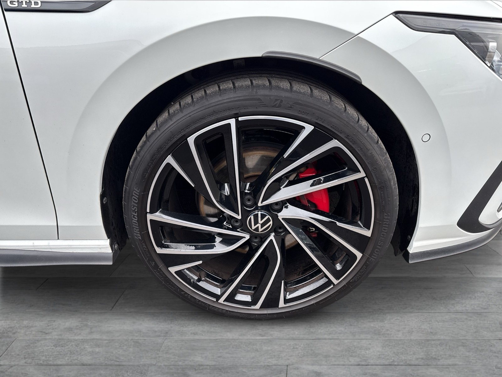 Volkswagen Golf 2.0 GTD BLACK STYLE H.KARDON ALU19