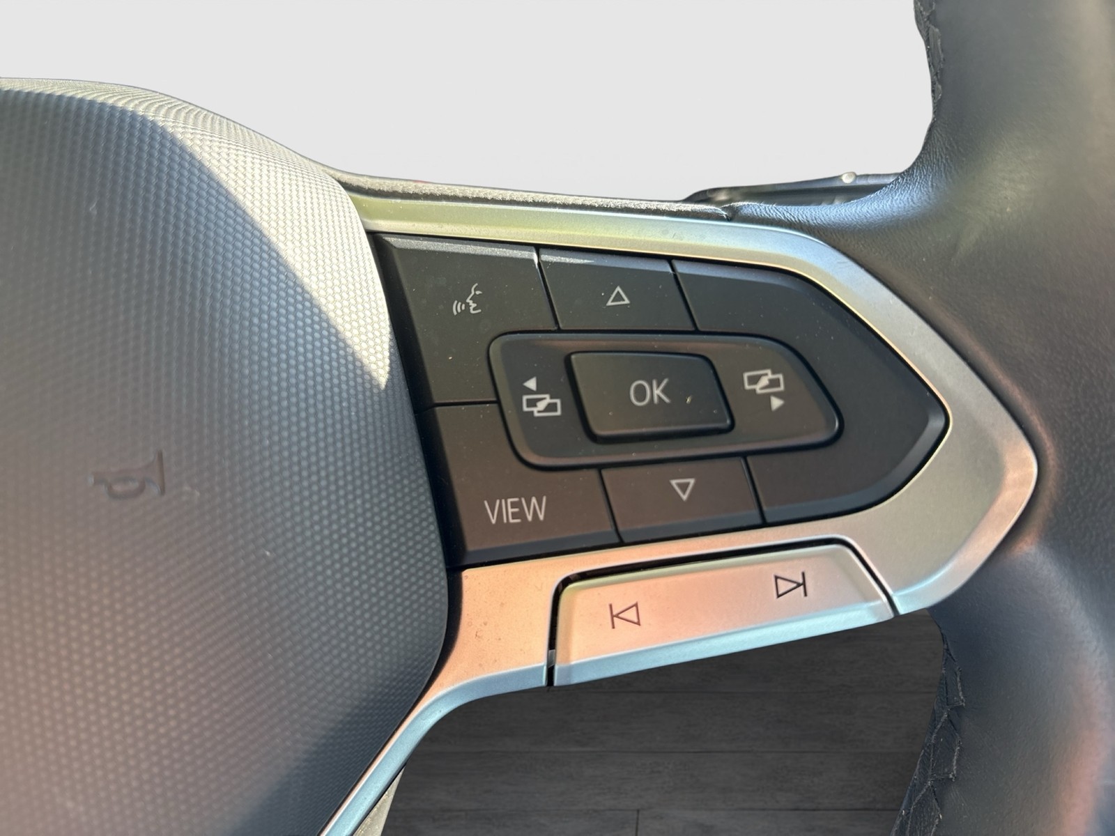 Volkswagen Polo 1.0 LIFE NAVI CARPLAY SITZHEIZUNG LED KLIMA