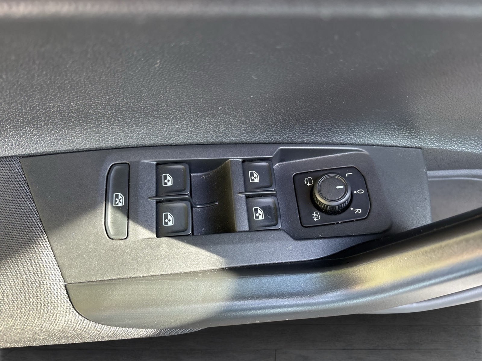 Volkswagen Polo 1.0 LIFE NAVI CARPLAY SITZHEIZUNG LED KLIMA