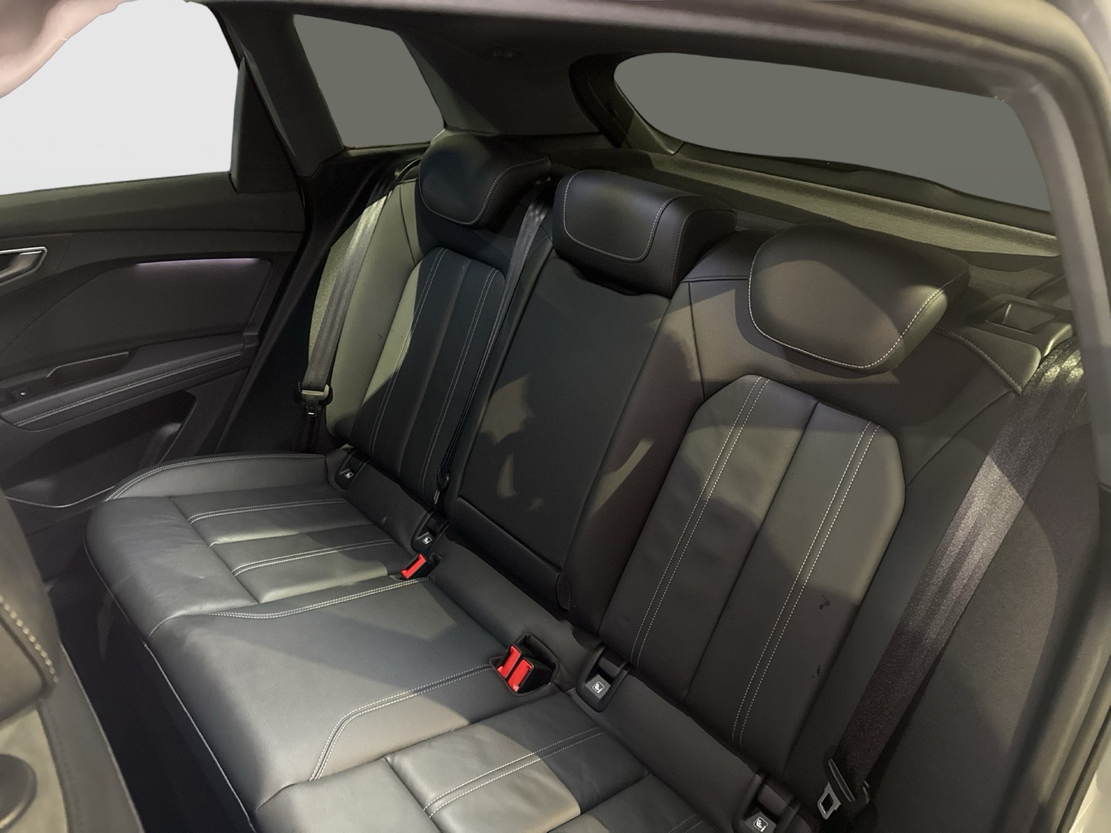 Audi Q4 e-tron 40 advanced PANO KAMERA ALU19 NAVI+