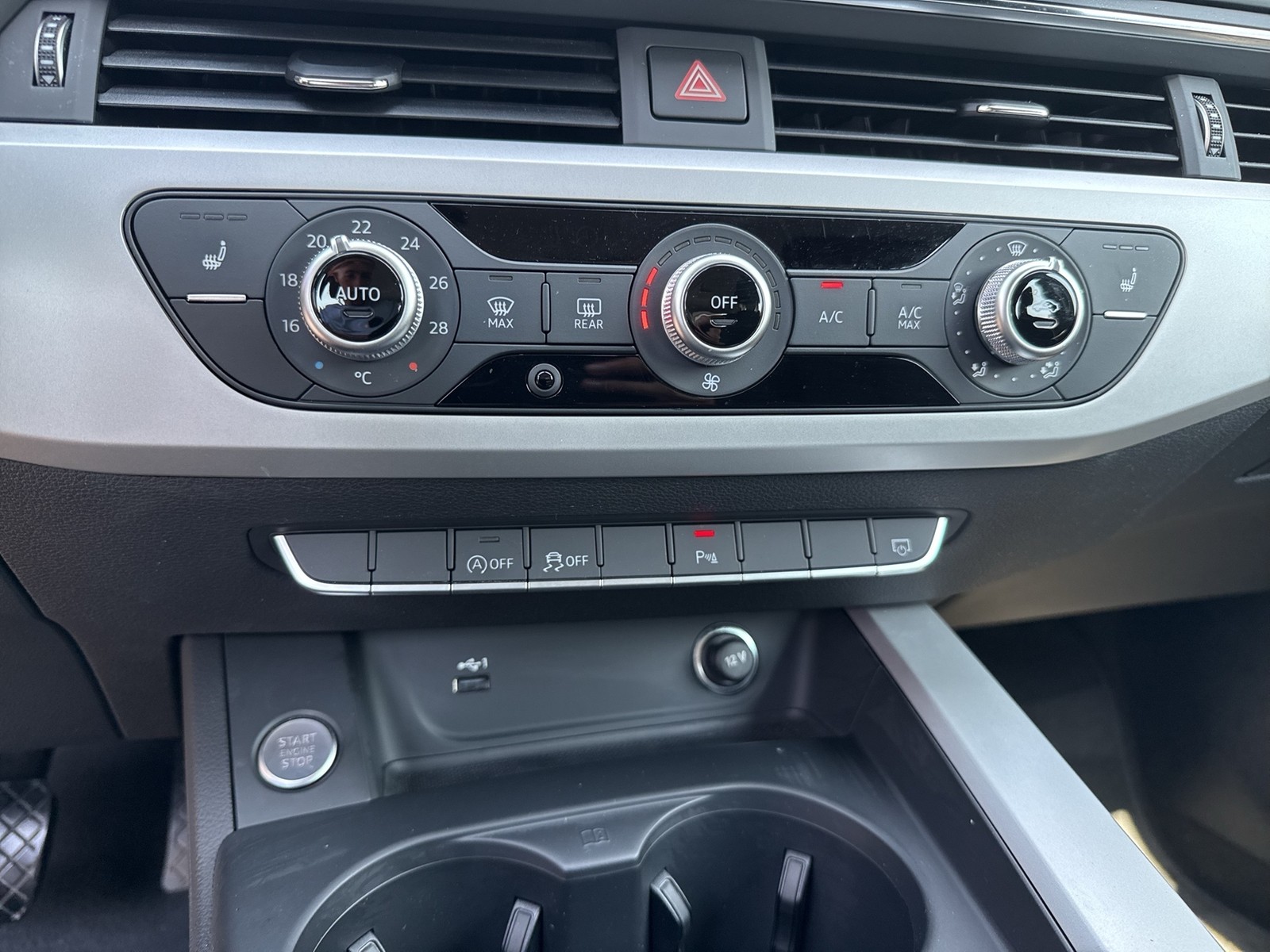 Audi A4 Avant 35 NAVI+ ALU SITZHZ. TEMPOMAT EINPARKH.