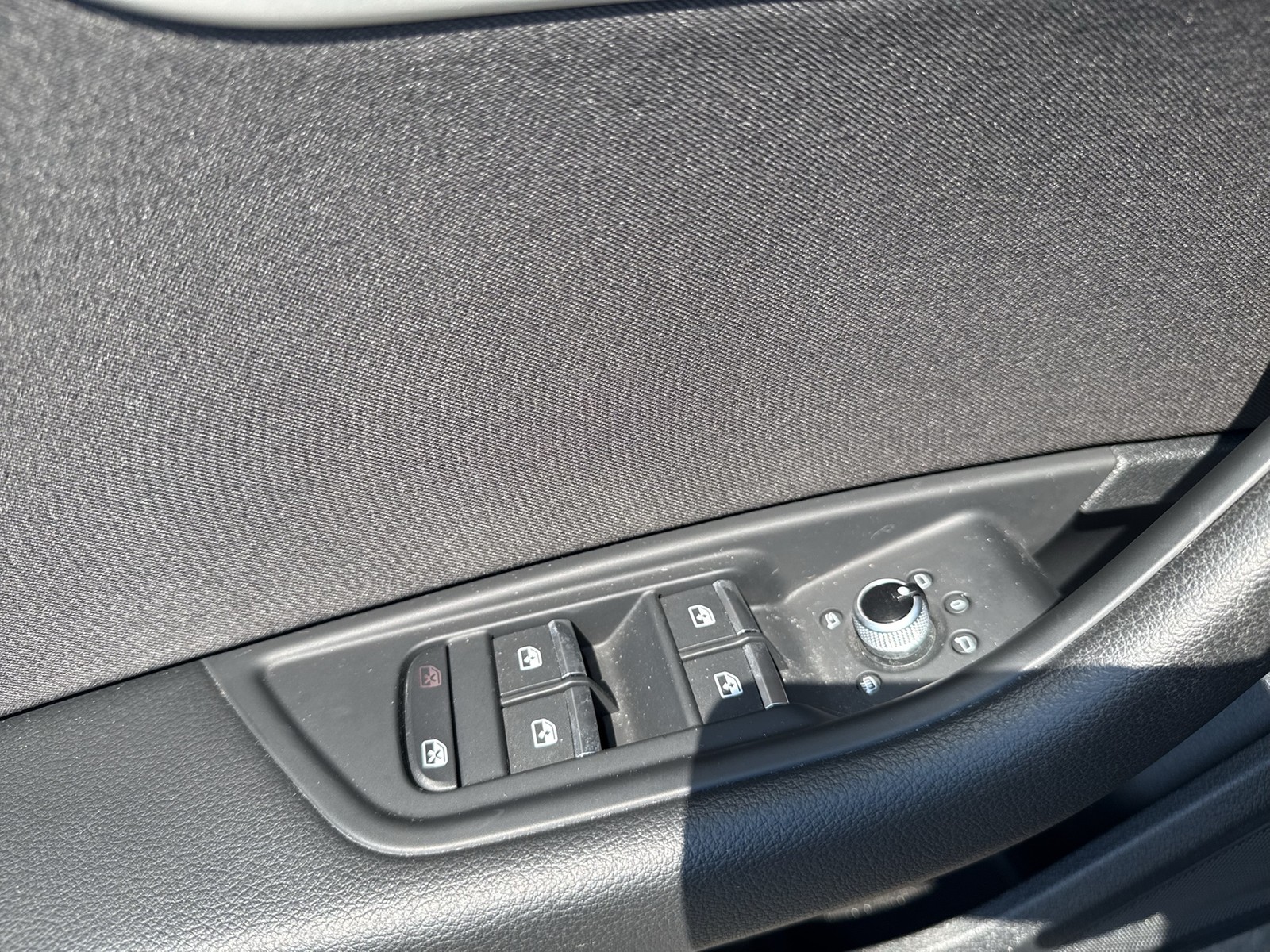 Audi A4 Avant 35 NAVI+ ALU SITZHZ. TEMPOMAT EINPARKH.