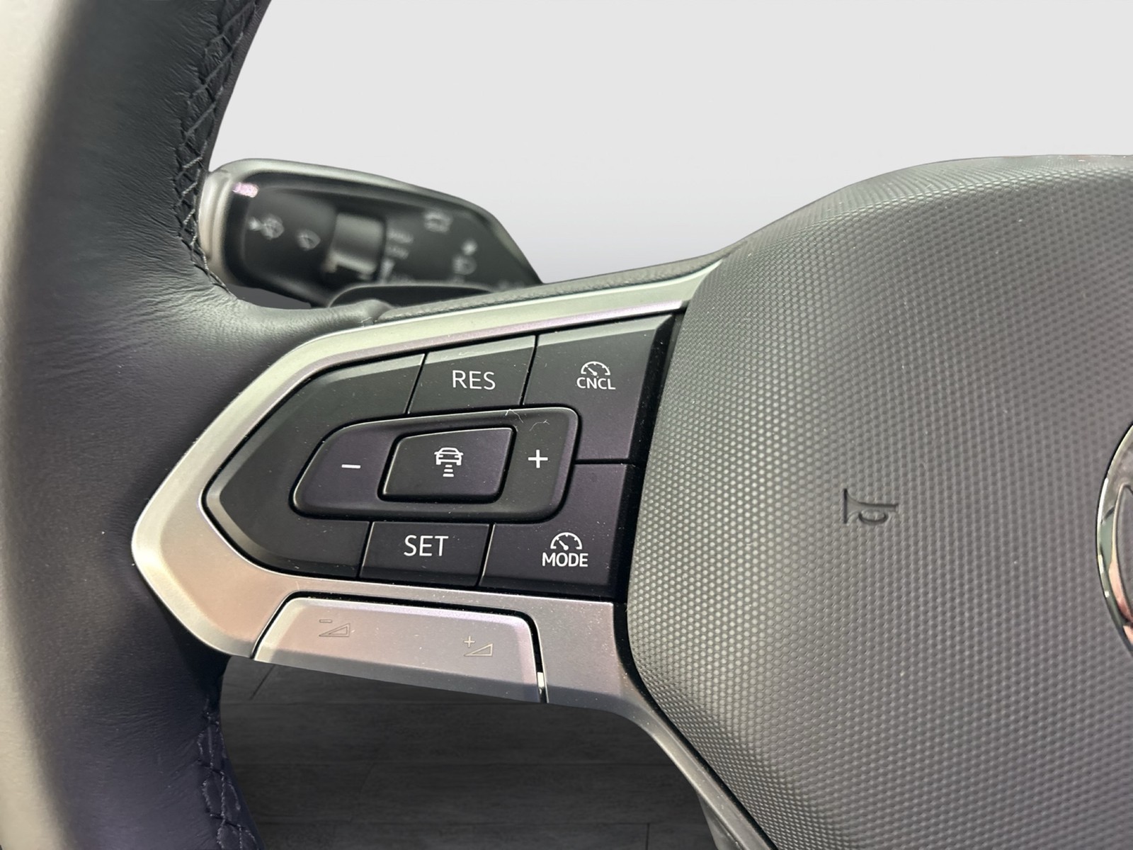Volkswagen Tayron 1.5 eTSI LIFE HARMAN KARDON AHK CAM ACC