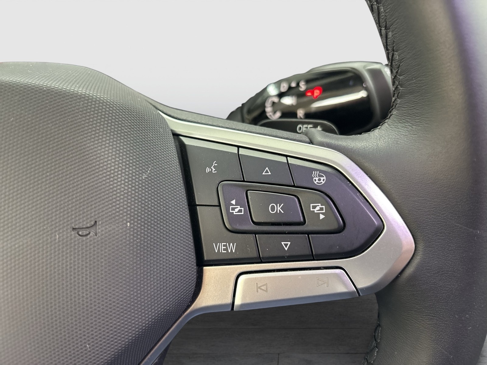 Volkswagen Tayron 1.5 eTSI LIFE HARMAN KARDON AHK CAM ACC