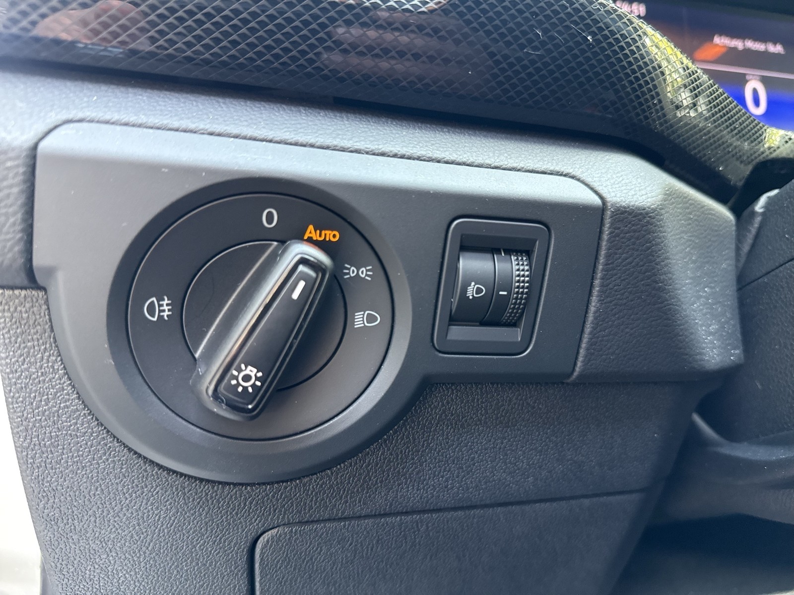 Volkswagen T-Cross 1.5 LIFE CAM ACC NAVI CARPLAY ALU SITZHZ