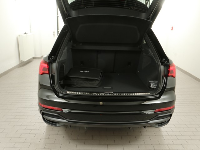 Audi Q3 45 HYBRID S LINE BLACKPAK CAM ACC LM19 NAVI+