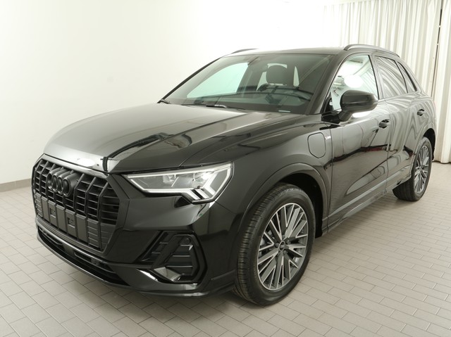Audi Q3 45 HYBRID S LINE BLACKPAK CAM ACC LM19 NAVI+
