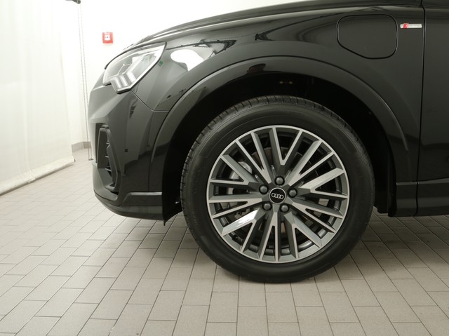 Audi Q3 45 HYBRID S LINE BLACKPAK CAM ACC LM19 NAVI+