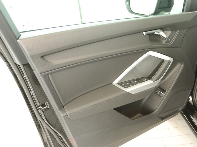 Audi Q3 45 HYBRID S LINE BLACKPAK CAM ACC LM19 NAVI+